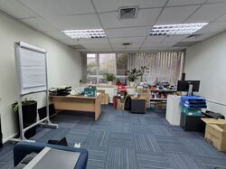 North Bridge Centre (D7), Office #622589451